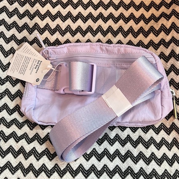 NWT RARE Lavender Fog Everywhere Belt Bag Lululemon - Picture 7 of 12